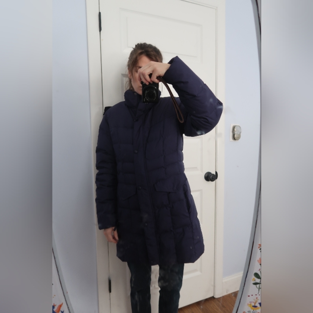 LIKE NEW Women's L.L. Bean Down Puffer Coat Navy Blue Size Small - Picture 6 of 6